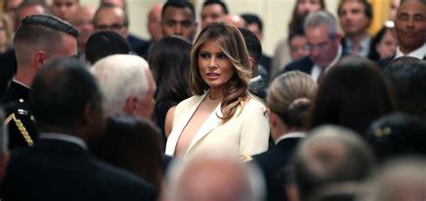 Des photos de Melania Trump à 17 ans refont surface